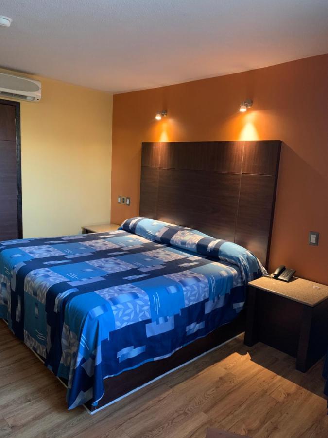 Casa Blanca La Corregidora Hotel Emperador De Queretaro المظهر الخارجي الصورة